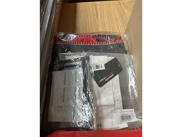 Partij w.o. dakdragers, led buis, bbq w.o. thule - afbeelding 5 van  10