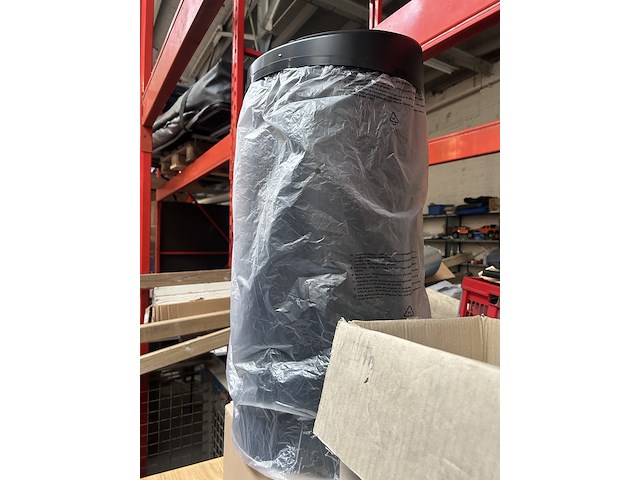 Partij w.o. dakdragers, led buis, bbq w.o. thule - afbeelding 6 van  10