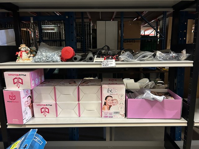 Partij w.o. fietsbrillen, handkolf, w.o. uvex, more women - afbeelding 1 van  9