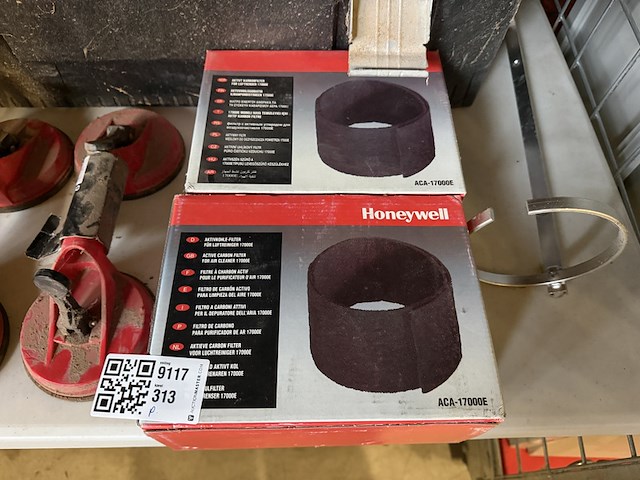Partij w.o. gereedschapskoffer, vacüumheffers, carbon filters w.o. honeywell, sencys - afbeelding 2 van  8