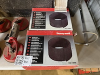 Partij w.o. gereedschapskoffer, vacüumheffers, carbon filters w.o. honeywell, sencys - afbeelding 2 van  8