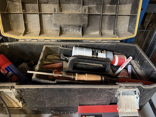 Partij w.o. gereedschapskoffer, vacüumheffers, carbon filters w.o. honeywell, sencys - afbeelding 5 van  8