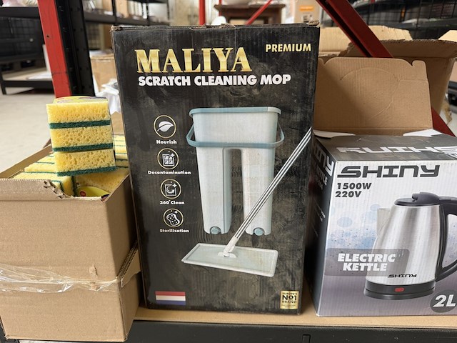 Partij w.o. waterkoker, cleaning mop w.o. shiny, maliya - afbeelding 3 van  5