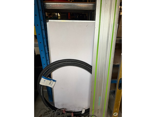 Partij w.o. waterpas, fietsbanden, fietsparkeerbeugels w.o. festool, ritchey - afbeelding 6 van  7