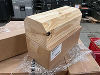 Partij wood wheel track chock (33x) - afbeelding 2 van  4