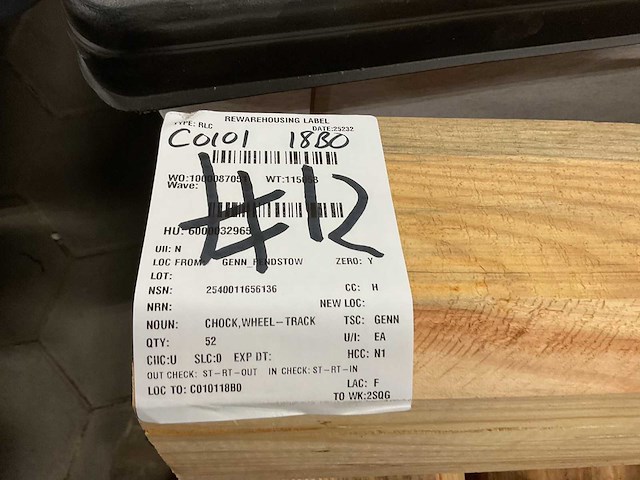 Partij wood wheel track chock - afbeelding 3 van  4