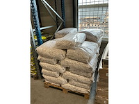 Partij woodchips white h01 50l per zak (33x) - afbeelding 2 van  3