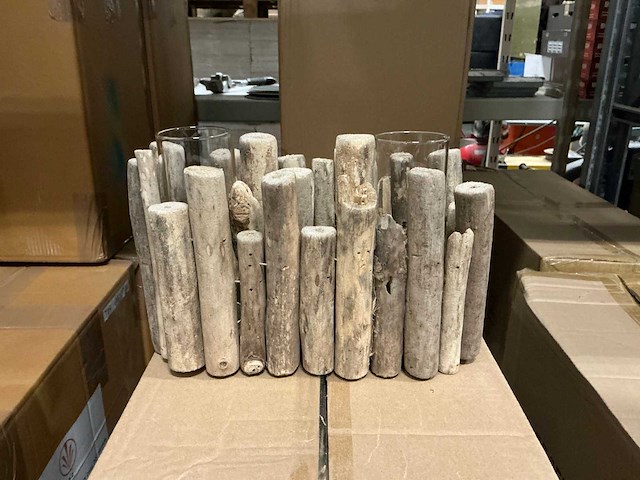 Partij wooden branches holder 2 vases 25x11x18cm (84x) - afbeelding 1 van  5