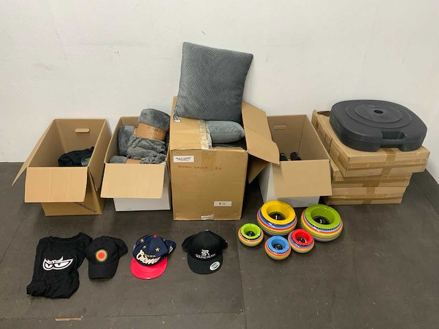 Partij woonaccessoires en kleding - afbeelding 6 van  12