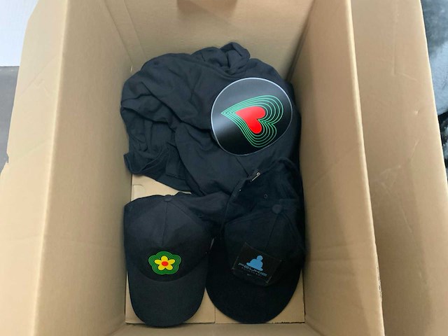 Partij woonaccessoires en kleding - afbeelding 11 van  12