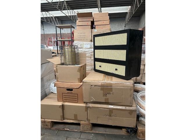 Partij woonaccessoires, meubelen - afbeelding 1 van  5