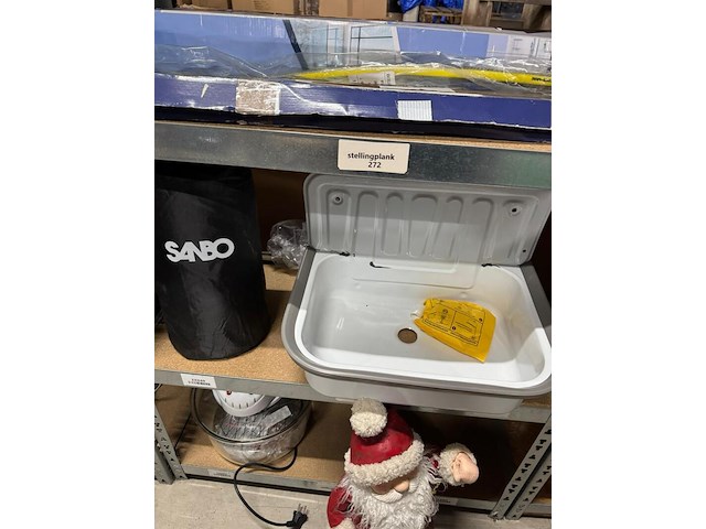 Partij woonartikelen, meubels, persoonlijke verzorging, speelgoed etc. - afbeelding 4 van  25