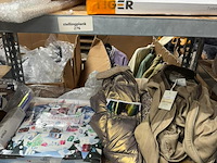 Partij woonartikelen, meubels, persoonlijke verzorging, speelgoed etc. - afbeelding 19 van  25