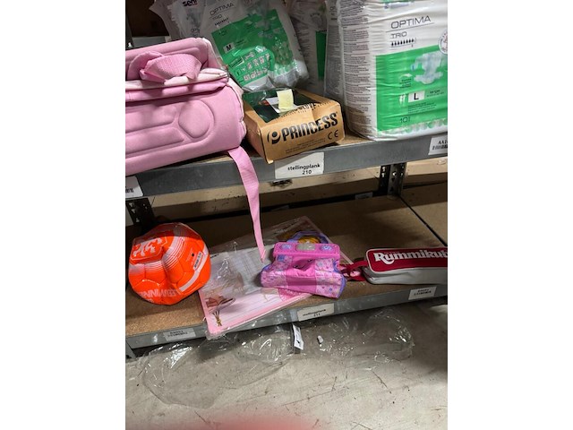 Partij woonartikelen, meubels, persoonlijke verzorging, speelgoed etc. - afbeelding 25 van  25