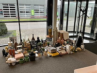 Partij woondecoratie -en inventaris - afbeelding 1 van  6