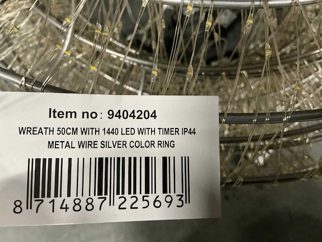 Partij wreath 50cm with 1440 led with timer ip44 metal wire silver color ring (12x) - afbeelding 3 van  5