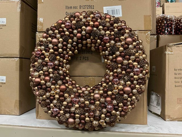 Partij wreath with balls d50cm brown (10x) - afbeelding 1 van  4