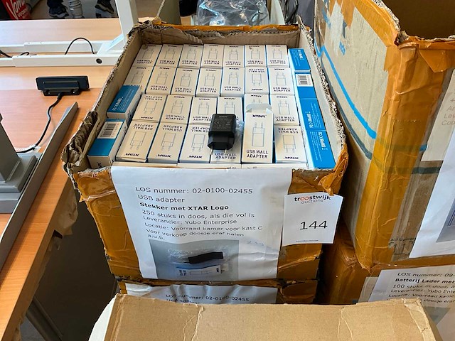 Partij xtar gb0500 usb wall adapter - afbeelding 4 van  4