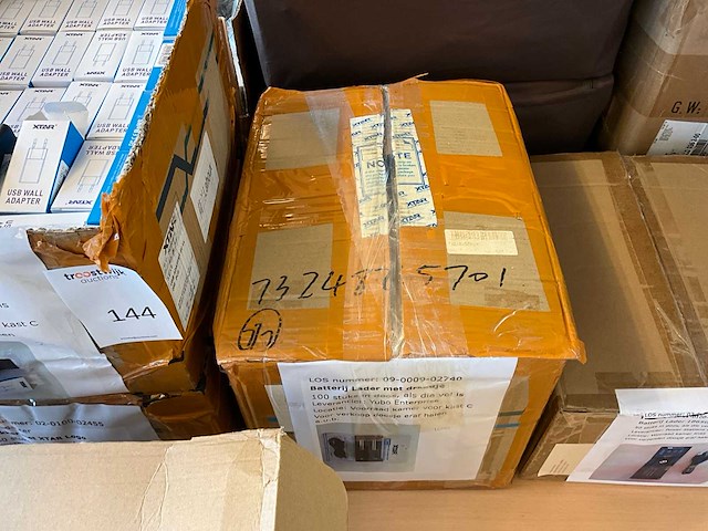 Partij xtar mc2 batterijlader - afbeelding 6 van  6