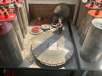 Partij zaagbladen en kernboren - afbeelding 3 van  3