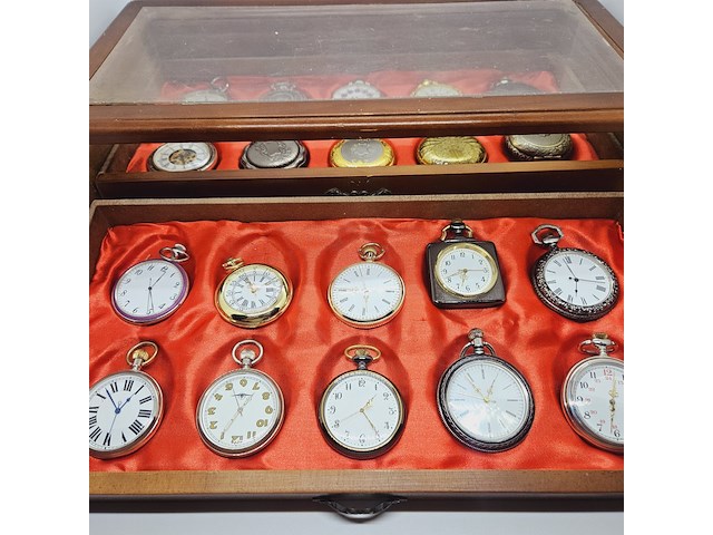 Partij zakhorloges in horlogekist - afbeelding 4 van  11