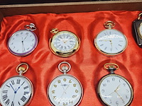 Partij zakhorloges in horlogekist - afbeelding 5 van  11