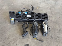 Partij zebra barcode scanners met docking stations en handheld terminal - afbeelding 1 van  5