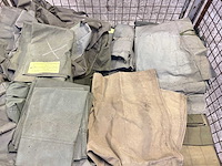 Partij zeil en zakken - afbeelding 4 van  4