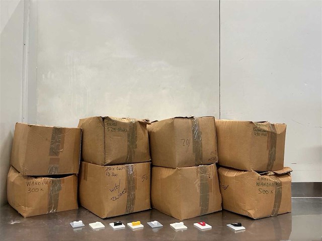 Partij zelfklevende wandhaken - afbeelding 1 van  4