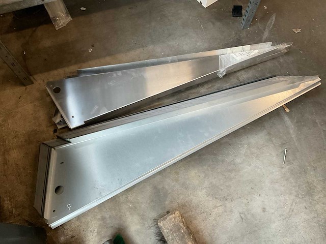 Partij zijkappen - afbeelding 1 van  2