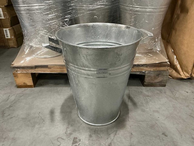 Partij zinc emmers 11l met oren (40x) - afbeelding 1 van  4
