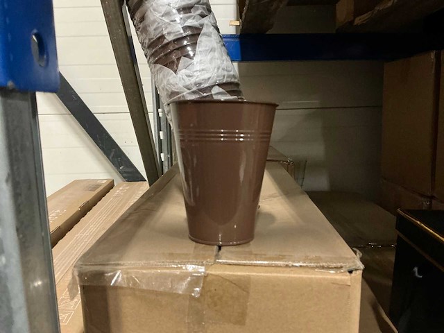 Partij zinc potten h12,5cm without handle brown (2000x) - afbeelding 1 van  6