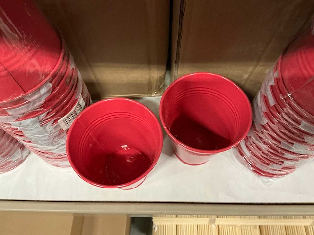 Partij zinc potten h12,5cm without handle fuchsia (960x) - afbeelding 3 van  6