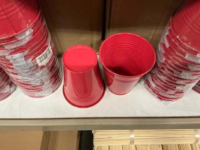 Partij zinc potten h12,5cm without handle fuchsia (960x) - afbeelding 4 van  6