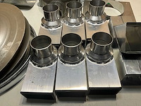 Partij zink, rvs en aluminium dakmaterialen (38x) - afbeelding 4 van  7