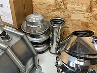 Partij zink, rvs en aluminium dakmaterialen (38x) - afbeelding 6 van  7