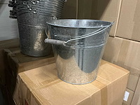 Partij zinken emmers met houten handvat (hoogte 27cm) (120x) - afbeelding 3 van  5