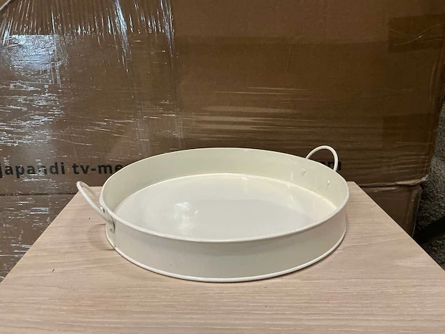 Partij zinken schalen ø26&29,5xh4&6cm (544x) - afbeelding 1 van  6