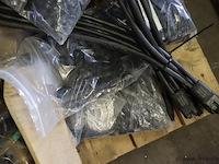 Partij zonnenpaneel-onderdelen - afbeelding 13 van  13