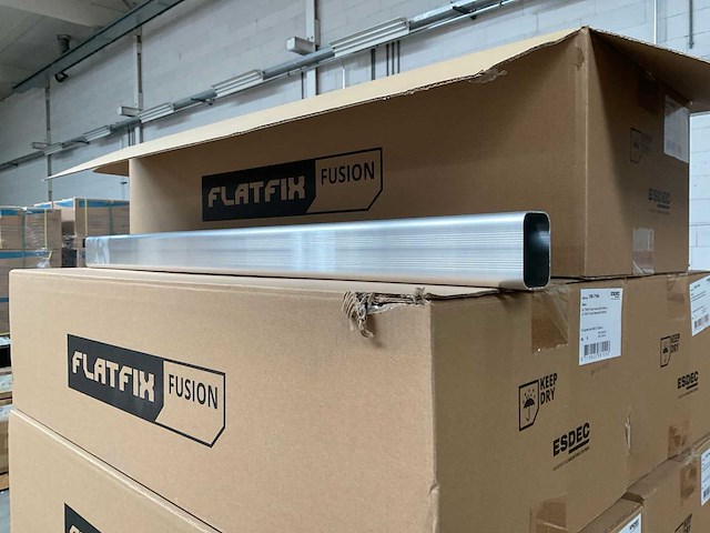 Partij zonnepaneel aluminium bevestigingsprofielen - afbeelding 7 van  8