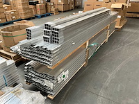 Partij zonnepaneel aluminium bevestigingsprofielen - afbeelding 3 van  8