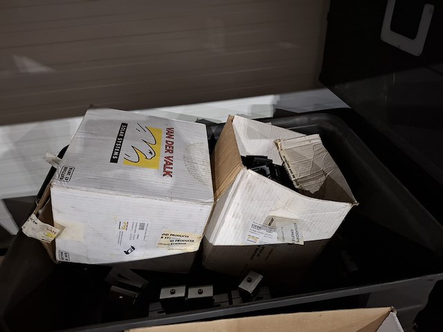 Partij zonnepaneel bevestigingsmateriaal , en toebehoren - afbeelding 14 van  14