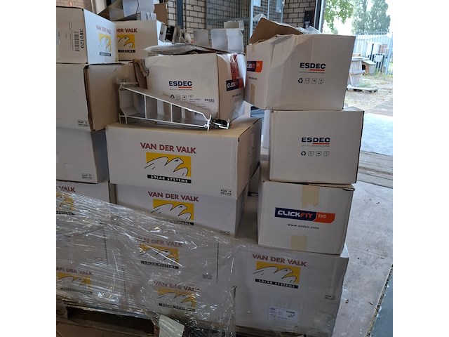 Partij zonnepaneel bevestigingsmateriaal o.a. van der valk - afbeelding 39 van  52