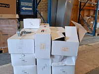 Partij zonnepaneel bevestigingsmateriaal - afbeelding 17 van  38