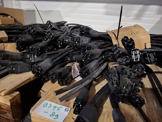 Partij zonnepaneel connectoren diverse soorten - afbeelding 2 van  10