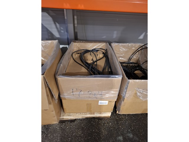 Partij zonnepaneel connectoren diverse soorten - afbeelding 8 van  12