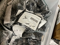 Partij zonnepaneel installatie materiaal - afbeelding 6 van  14