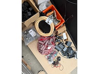 Partij zonnepaneel installatie materiaal - afbeelding 5 van  12