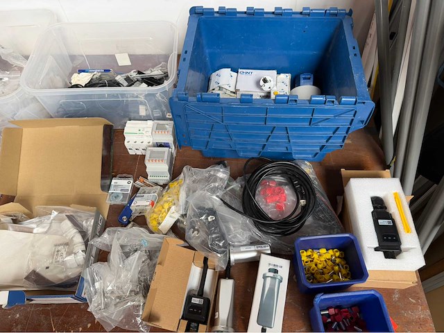 Partij zonnepaneel installatie materiaal - afbeelding 6 van  12