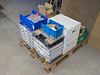 Partij zonnepaneel installatiemateriaal en omvormers - afbeelding 2 van  7